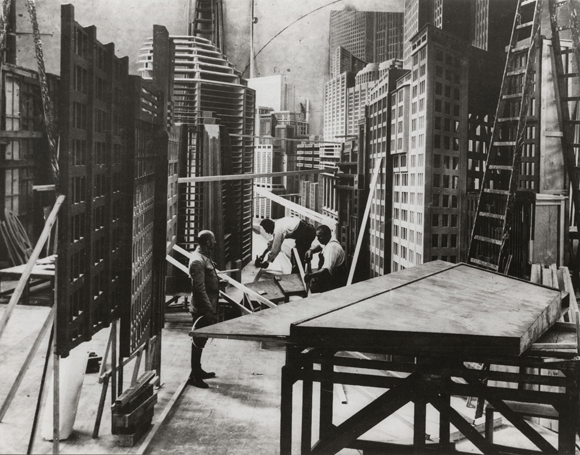 At the set of 'Metropolis' (Lang 1927)