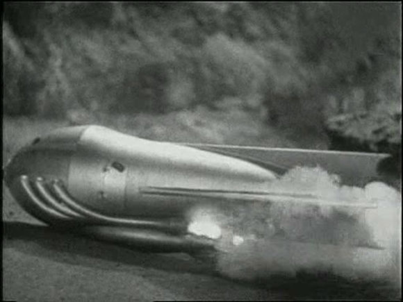 Screencap from 'The Planet of Peril' (Stephani & Taylor 1936)